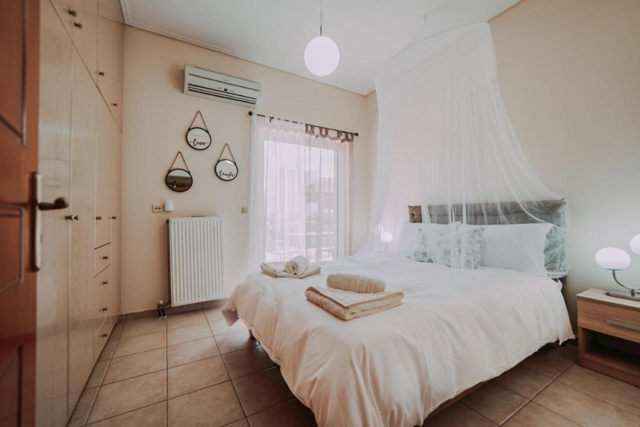 Bessis Apartments Kalamata Bagian luar foto