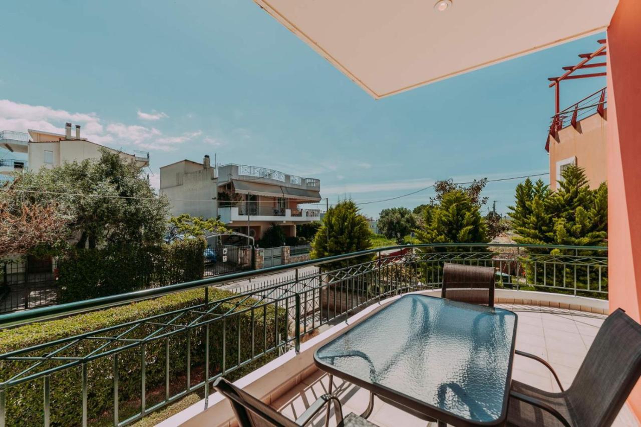 Bessis Apartments Kalamata Bagian luar foto
