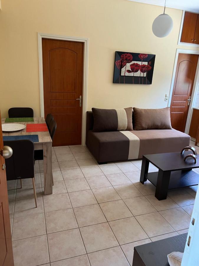 Bessis Apartments Kalamata Bagian luar foto